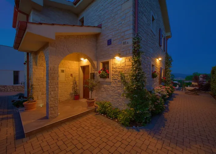 Villa Maya
