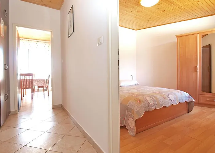 House Sandra 1430